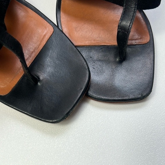 Celine Crosta Black Calf 35.5 T Strap Sandals Original - Picture 8 of 9